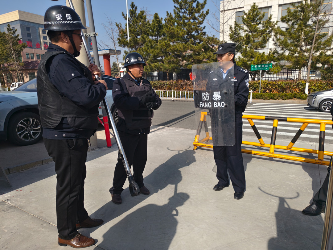 校园筑盾 恐暴必防——威海明德职专防恐防暴演练纪实