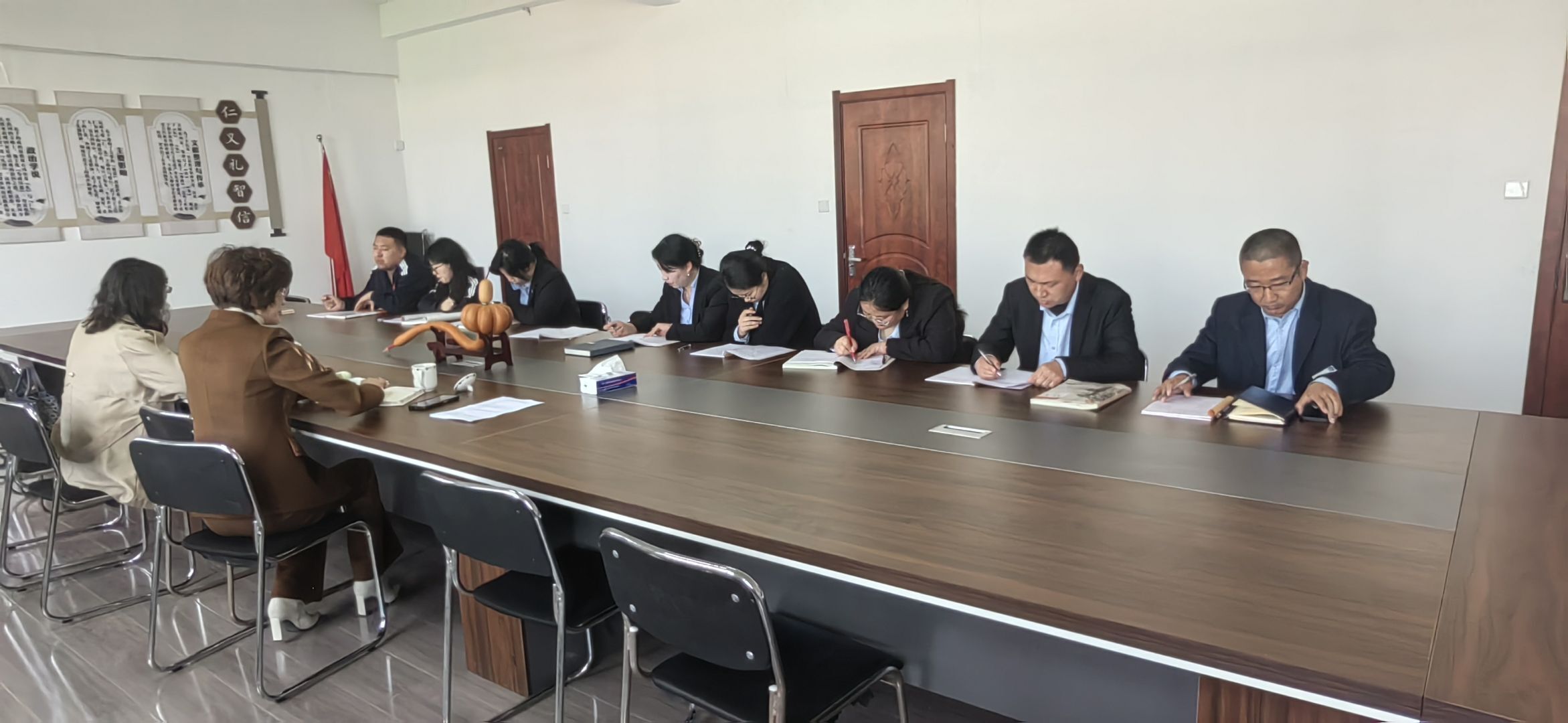 匠心共筑职教梦 教研花开满园春——威海明德职专开展市级语数英学科深度教研