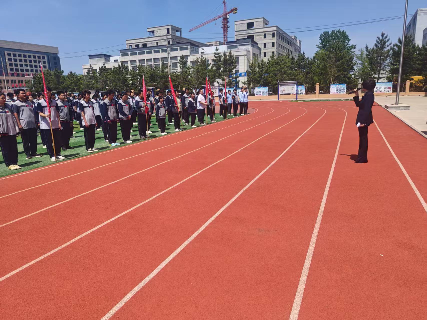 校长讲话.jpg