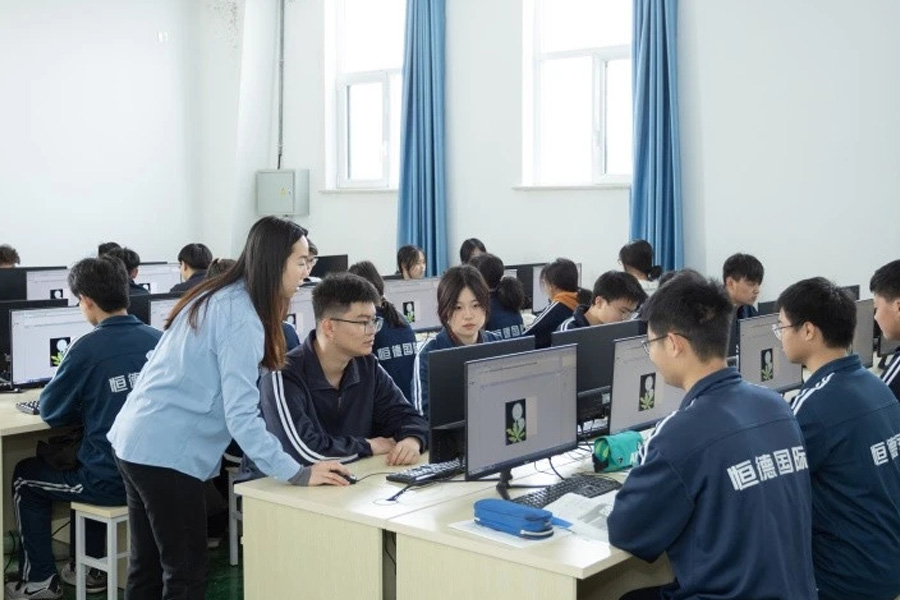 动漫与游戏制作